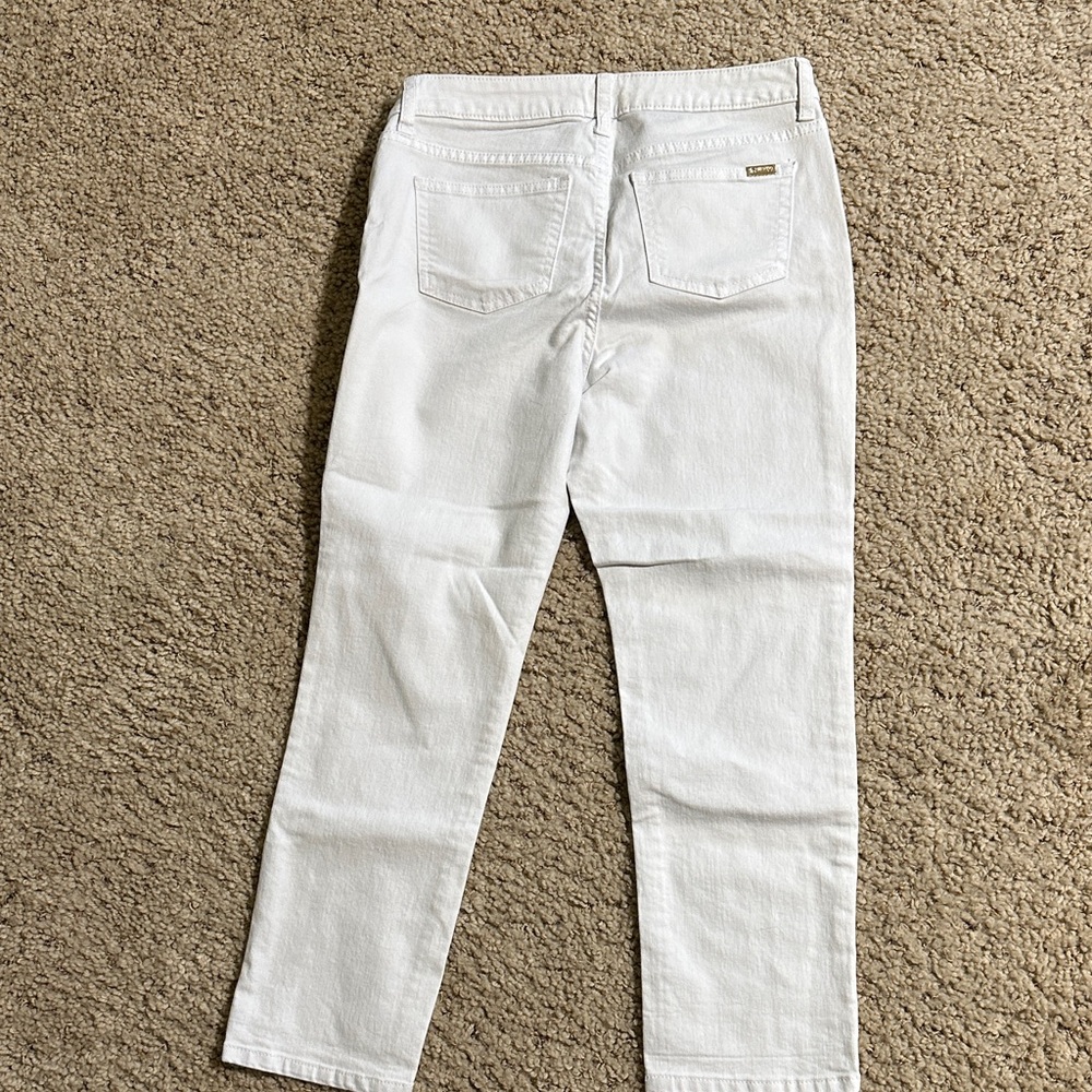 Jennifer Lopez Cream Capri Pants with Gold Details size 6 - Picture 3 of 3